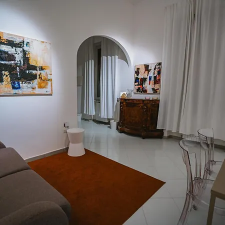 The Atelier 9th - Vinto House Collection Apartment